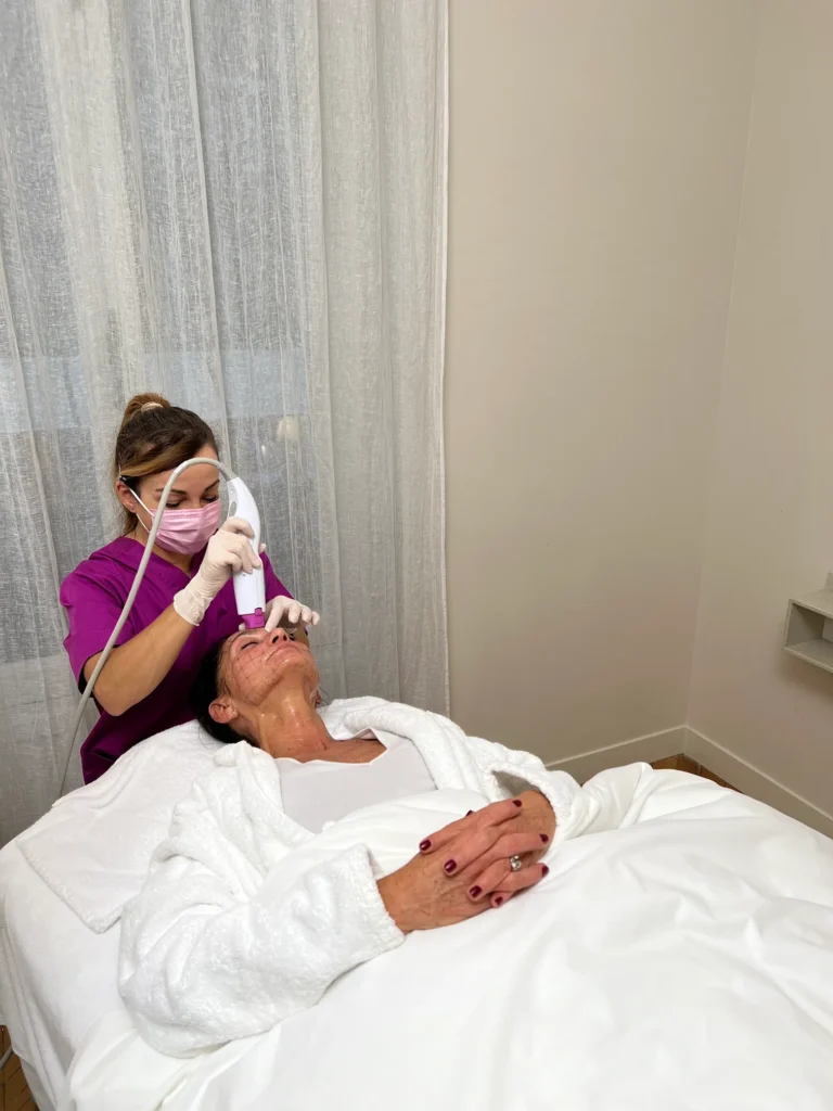 Aesthetic Model World Recruitment, AMWR, Karma Group, Thermage